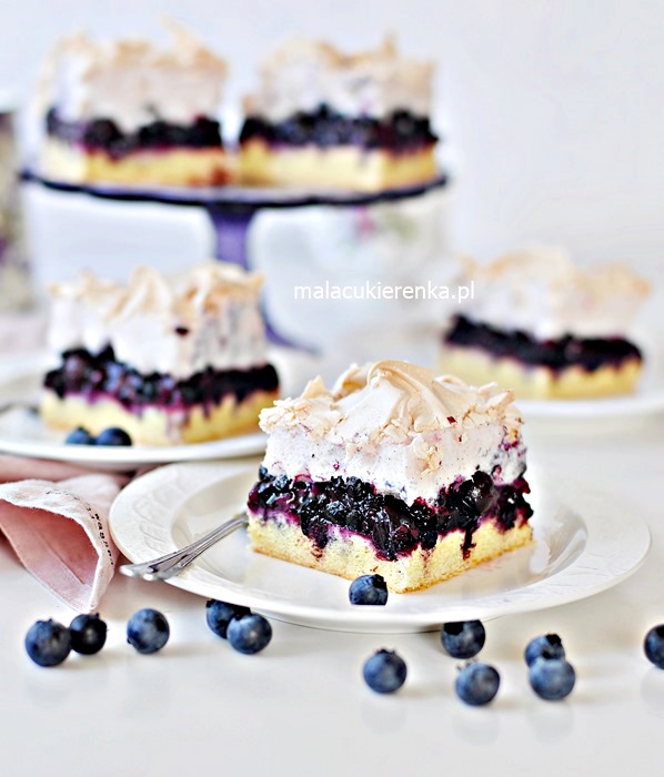 Blueberry Meringue Cake