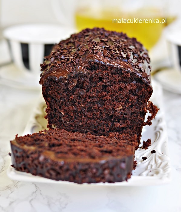 Simple Mega Chocolate Banana Cake