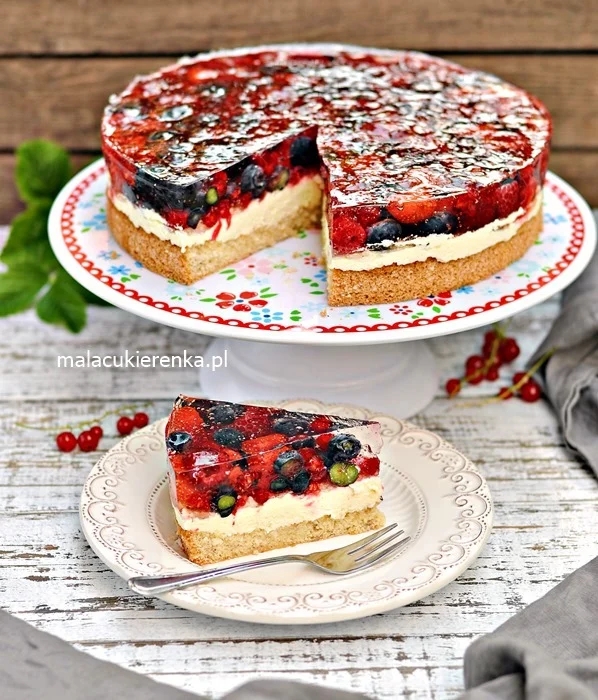 Berry Jelly Cream Cake