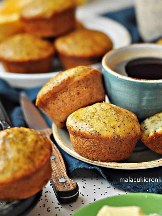 Easy Orange Poppy Seed Muffins