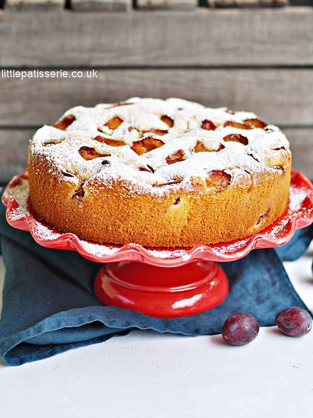 A Quick, Fluffy Cake with Plums