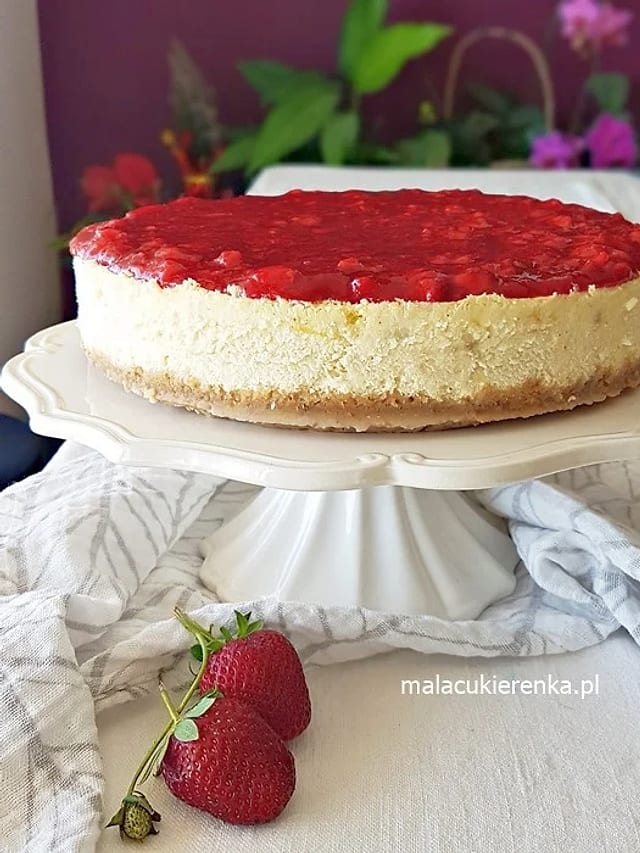 Strawberry Ricotta Cheesecake